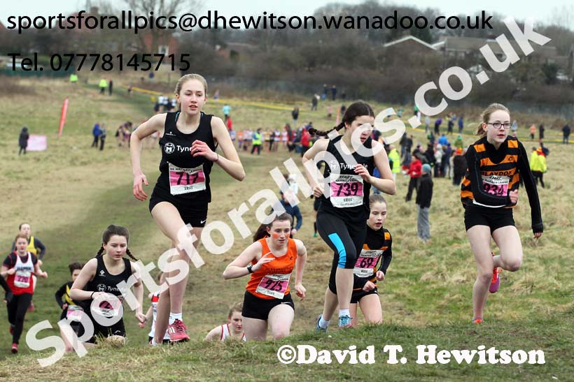 Girls under-15s Start Fitness NEHL, Wrekenton, Gateshead. Photo: David T. Hewitson/Sports for All Pics